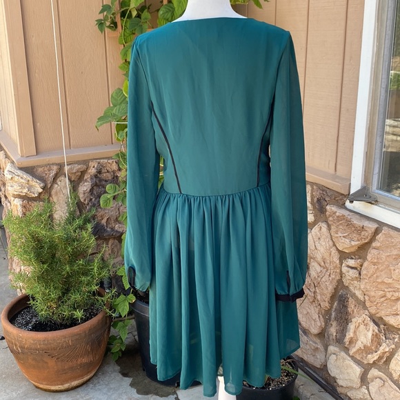 Retro Emerald Green Long Sleeve Dress NWOT - Picture 4 of 5